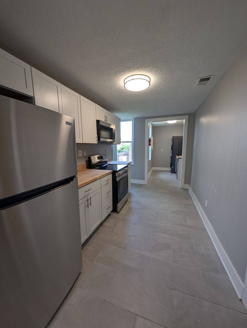 Apartment for rent at 1402 W Sycamore St, Pittsburgh, PA 15211