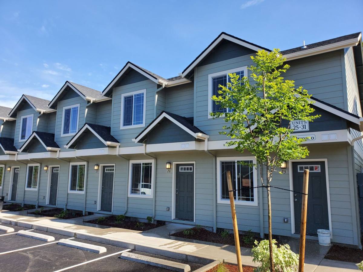Apartment for rent at 26 Owosso Dr, Eugene, OR 97404