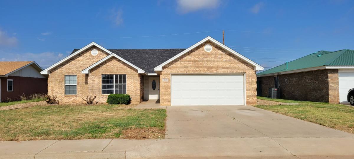 House for rent at 3020 Cheyenne Dr, Clovis, NM 88101