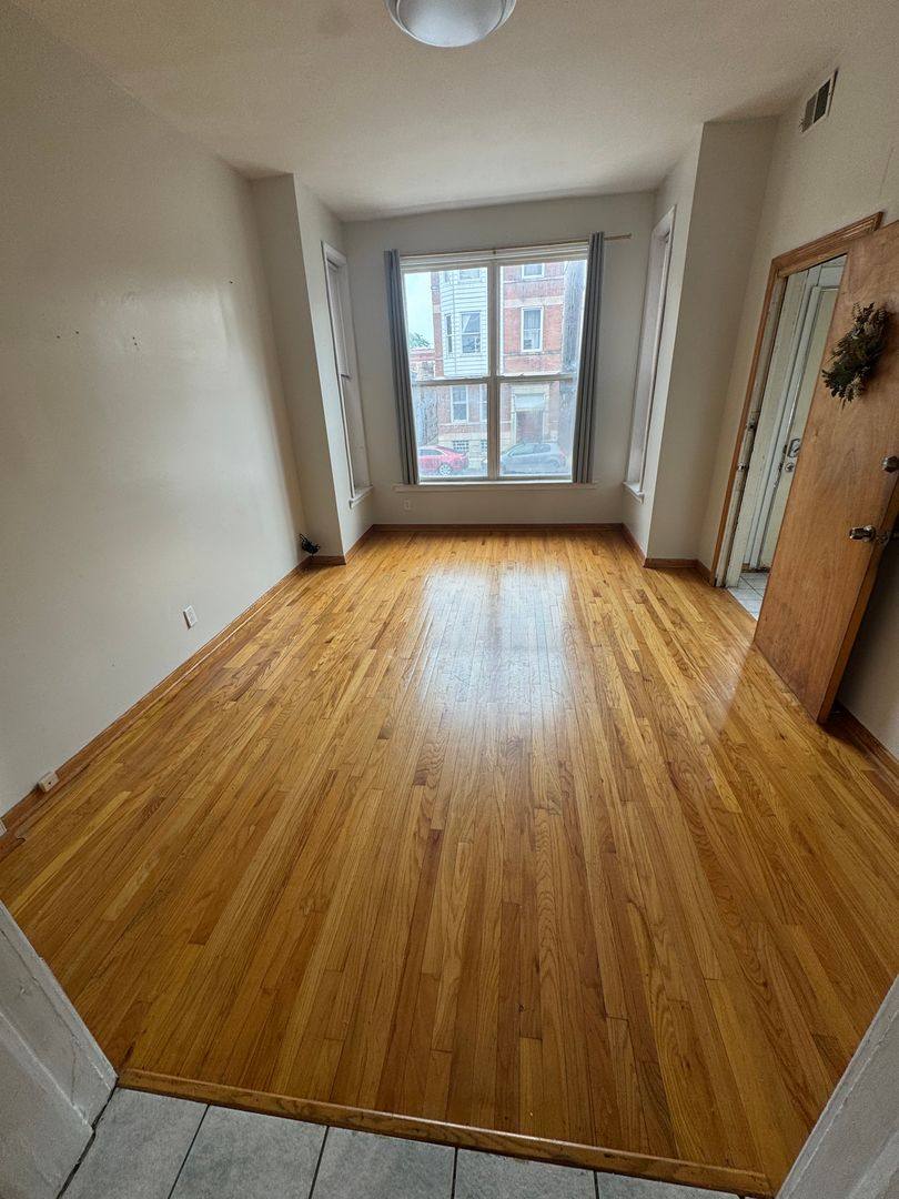 Apartment for rent at 2608 W Augusta Blvd, Chicago, IL 60622