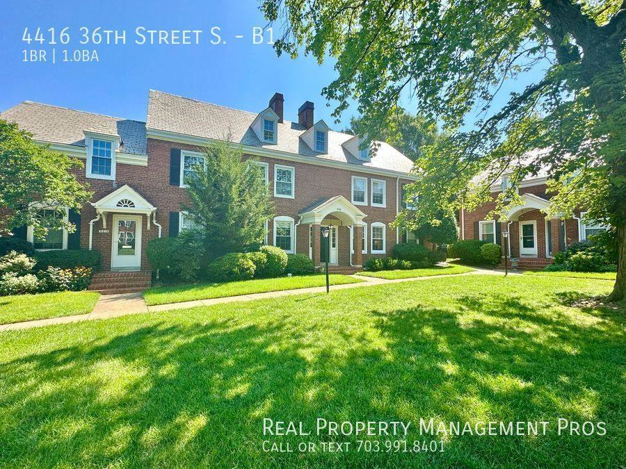 Condo for rent at 4416 36th St S #B1, Arlington, VA 22206