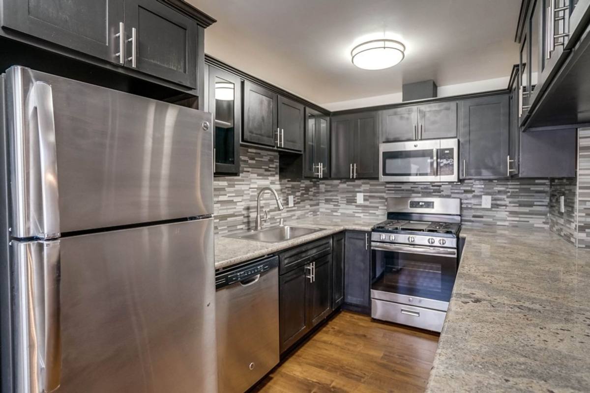 Apartment for rent at 3638 W 113th St, Inglewood, CA 90303