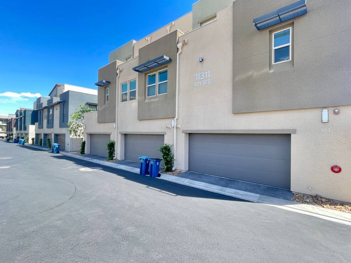 Condo for rent at 11311 Glowing Ave, Las Vegas, NV 89135