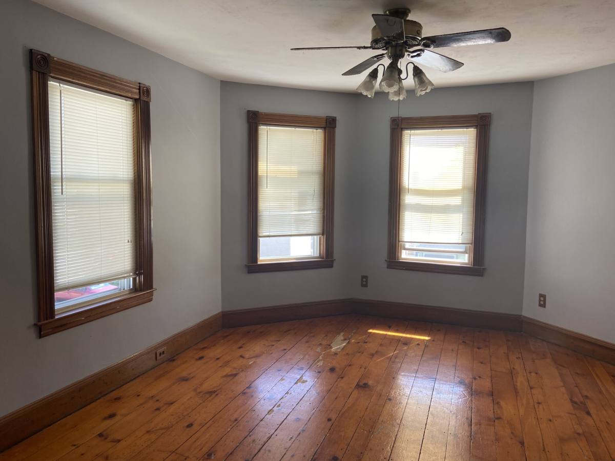 Apartment for rent at 5 Dartmouth St #3, Worcester, MA 01604