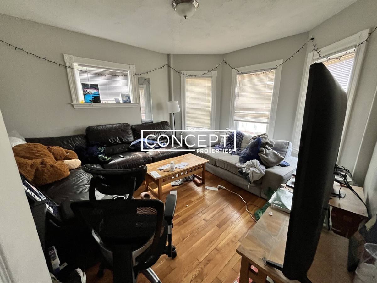 Apartment for rent at 34 Russell St #3CP, Malden, MA 02148