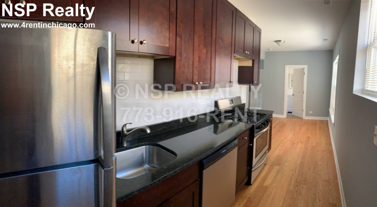 Apartment for rent at 1642 Pratt #1B, Chicago, IL 60626