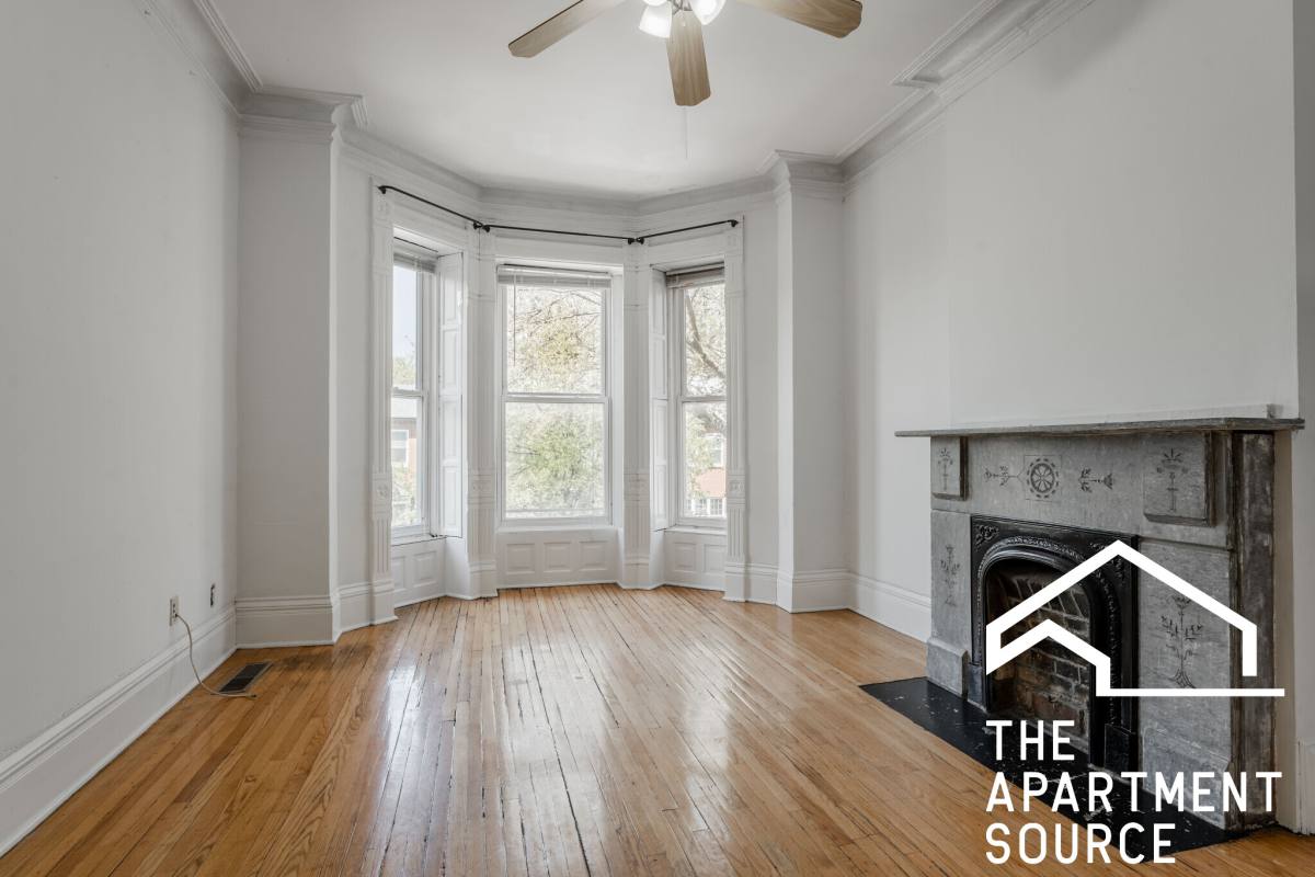 Apartment for rent at 241 W Scott #1, Chicago, IL 60610