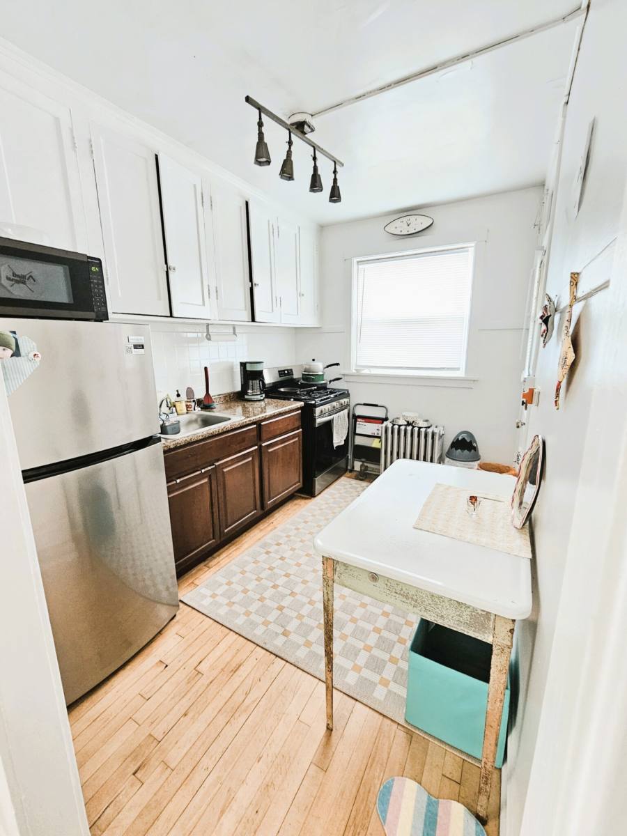Apartment for rent at 4800 N Hermitage #1F, Chicago, IL 60640