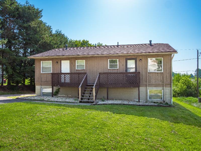Apartment for rent at 310 Montgomery Ave, Newark, OH 43055