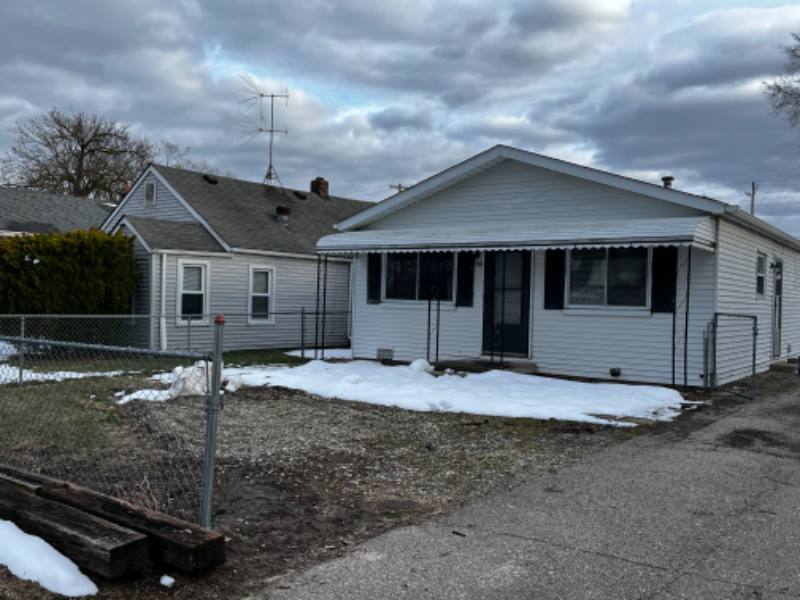 House for rent at 1326 Davis, Ypsilanti, MI 48198