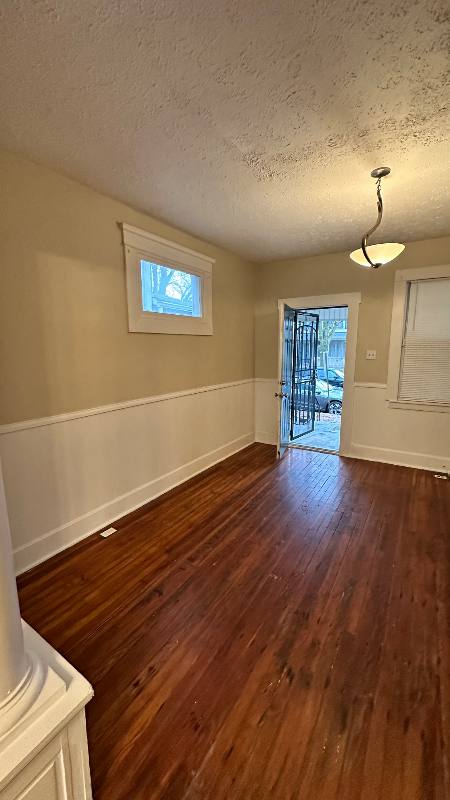 Townhouse for rent at 404 E Gates Ave, Columbus, OH 43206