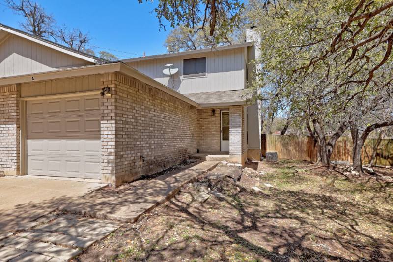 Apartment for rent at 9024 Sawtooth Lane #B, Austin, TX 78729