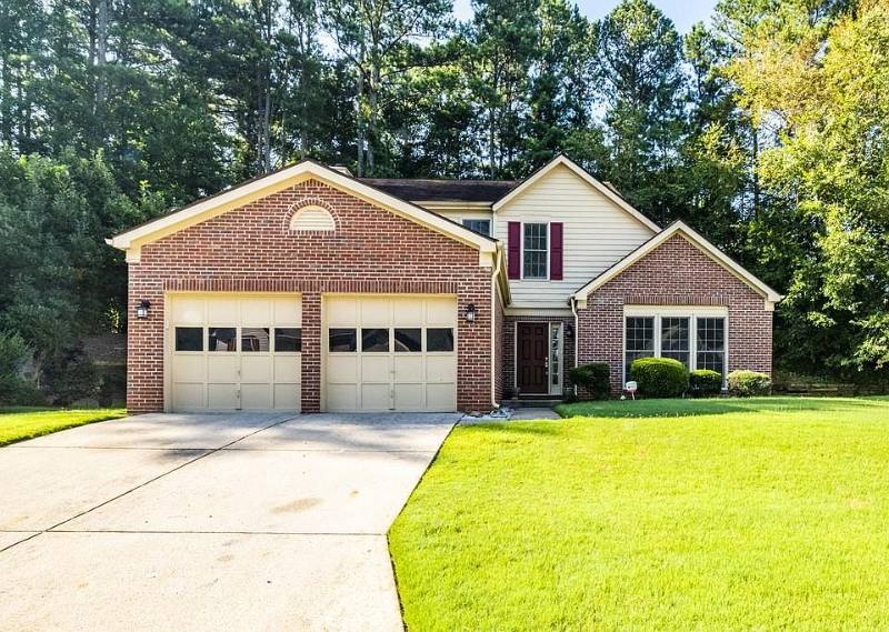 House for rent at 4947 Clubgreen Summit, Stone Mountain, GA 30088