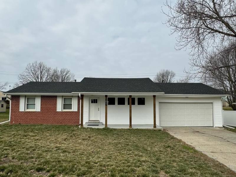 House for rent at 1821 Spencer St, Grinnell, IA 50112