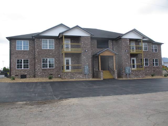 Apartment for rent at 1504 Commerce Dr, Scottsville, KY 42164
