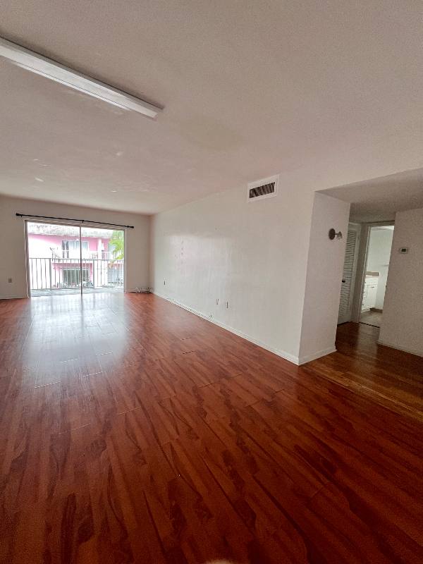Apartment for rent at 7550 SW 82nd St #203, Miami, FL 33143