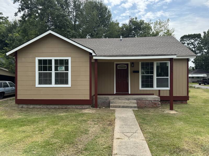 House for rent at 2306 N 37th St, Baton Rouge, LA 70802