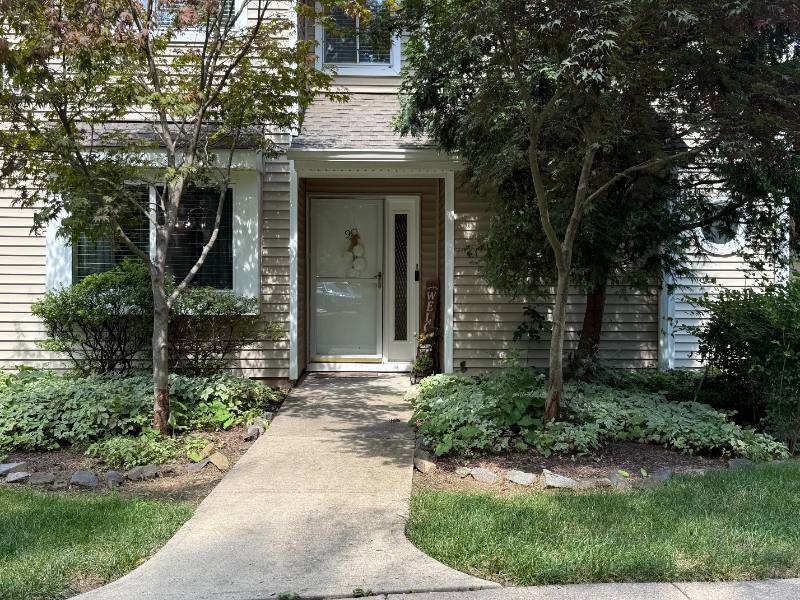 Apartment for rent at 9 Arrowwood Lane, Monmouth Junction, NJ 08852