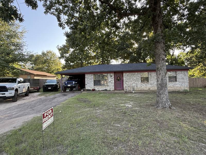 House for rent at 3153 Roosevelt Dr, Tyler, TX 75705