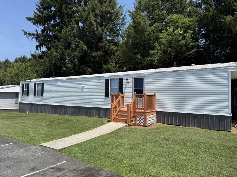 House for rent at 109 Rainbow Ave, Chilhowie, VA 24319