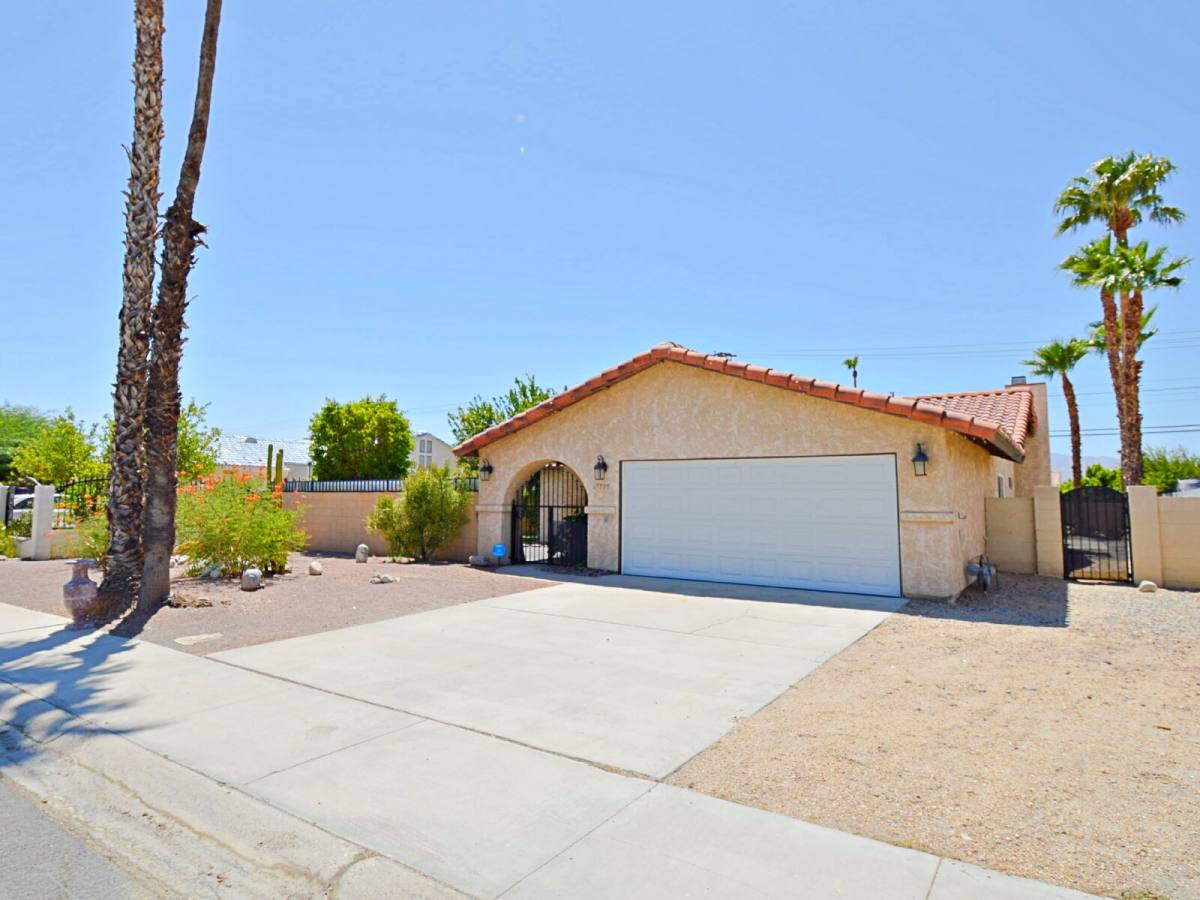 House for rent at 67735 Peineta Rd, Cathedral City, CA 92234