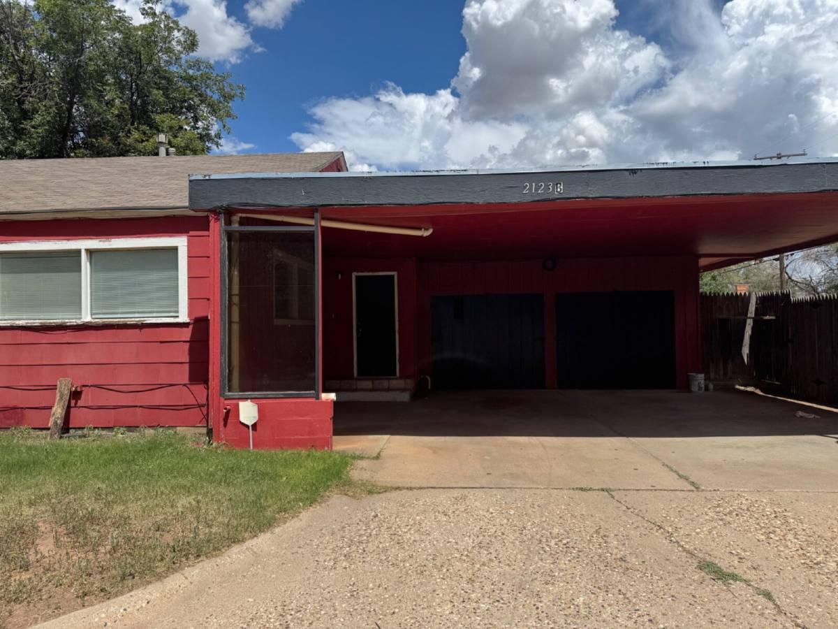 Townhouse for rent at 2123 25th St, Lubbock, TX 79411
