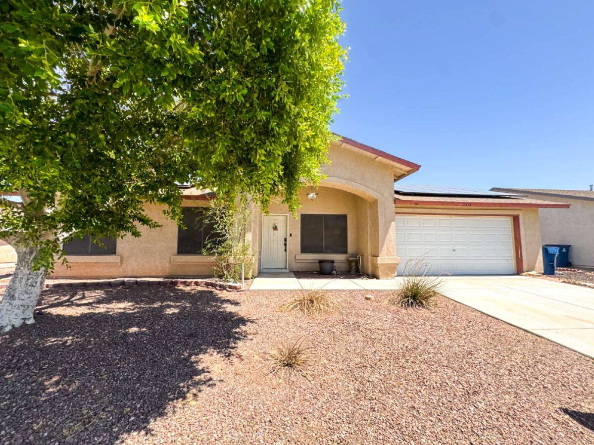 House for rent at 11438 E 26th Place, Yuma, AZ 85367