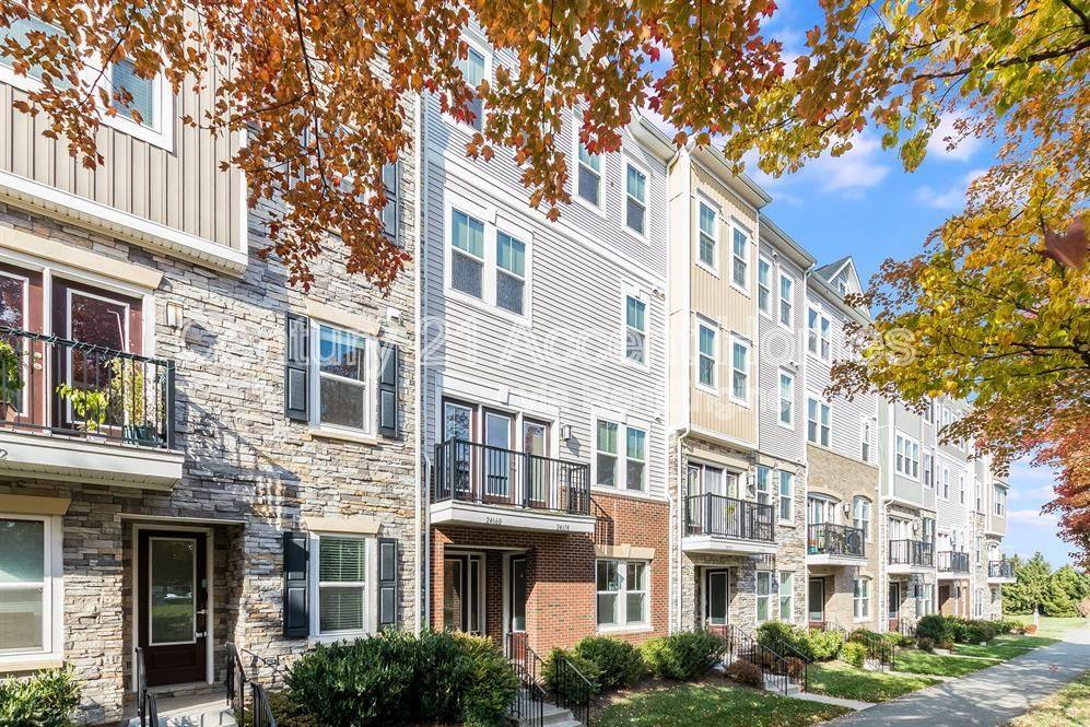Townhouse for rent at 24658 Cable Mill Terrace, Aldie, VA 20105