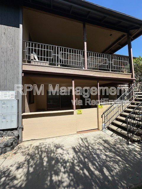 Apartment for rent at 17620 Burbank Blvd #1, Encino, CA 91316