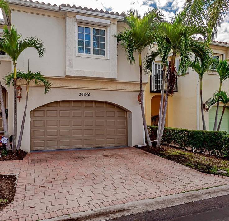 House for rent at 20846 NE 32nd Ave, Miami, FL 33180