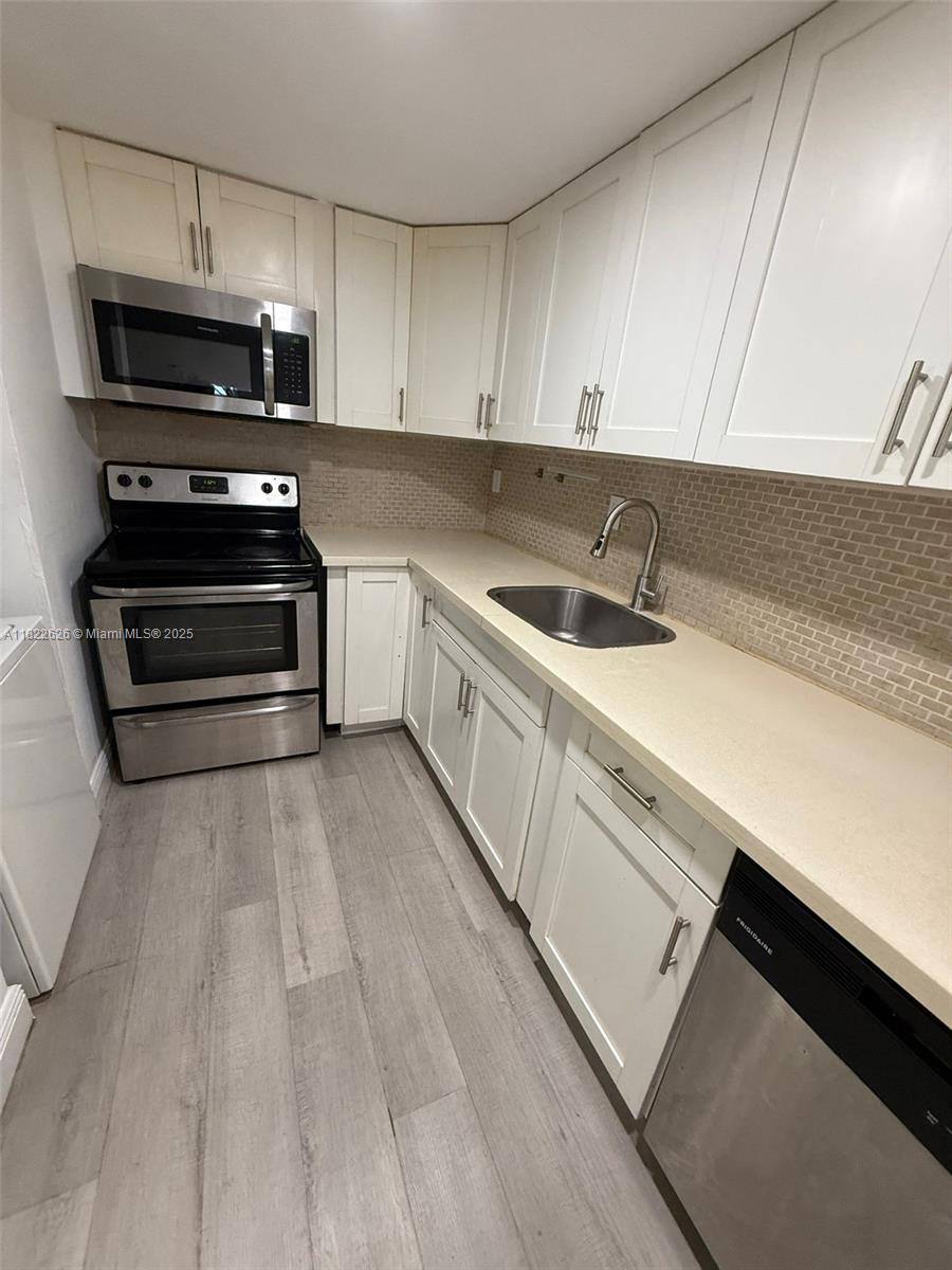 Apartment for rent at 10000 NW 80th Court #2341, Hialeah, FL 33016