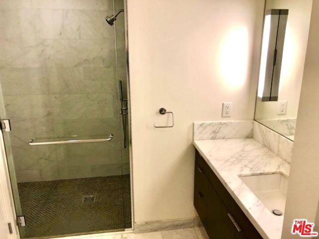 House for rent at 1705 Ocean Ave #403, Santa Monica, CA 90401