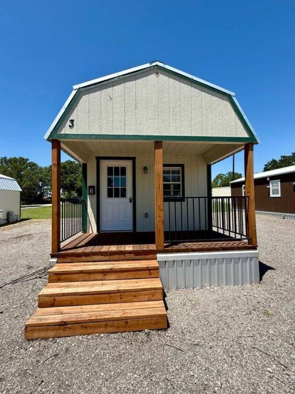 Apartment for rent at 220 Davis Ford Lane, Azle, TX 76020