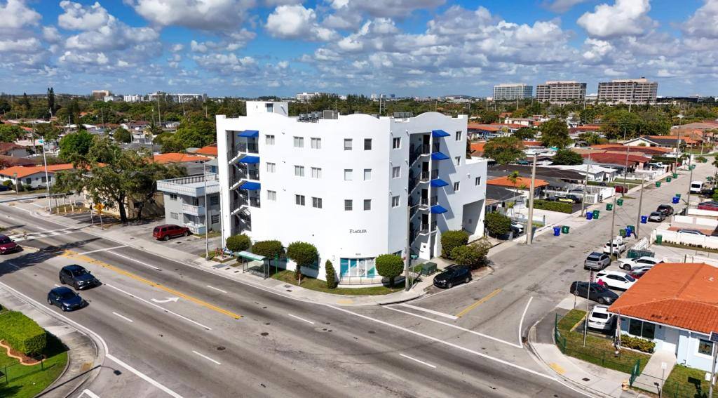 Apartment for rent at 6001 W Flagler St, Miami, FL 33144