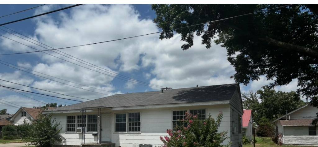 House for rent at 408 S Highland Ave, Cushing, OK 74023