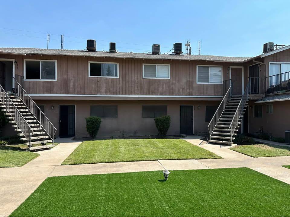 Apartment for rent at 1150 Tollhouse Rd #103, Fresno, CA 93712