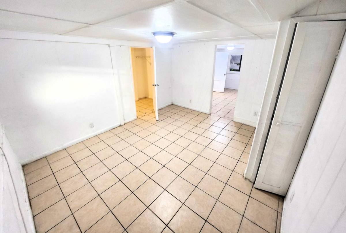 Apartment for rent at 3334 Edgewood Ave #2, Fort Myers, FL 33916