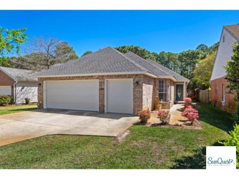 House for rent at 1344 Greenvista Lane, Gulf Breeze, FL 32563
