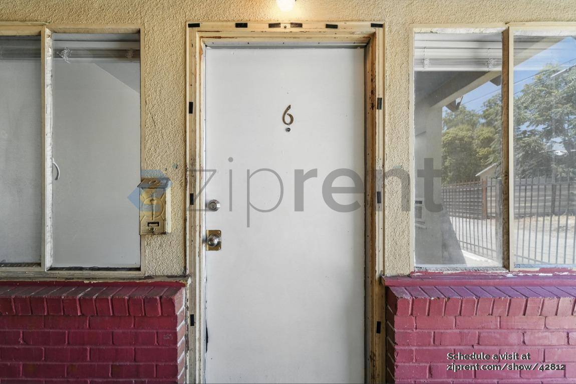 Apartment for rent at 151 W 18th St #6, Merced, CA 95340