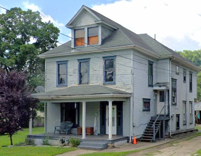 Apartment for rent at 471 S 4th St - 2nd Floor, Steubenville, OH 43952