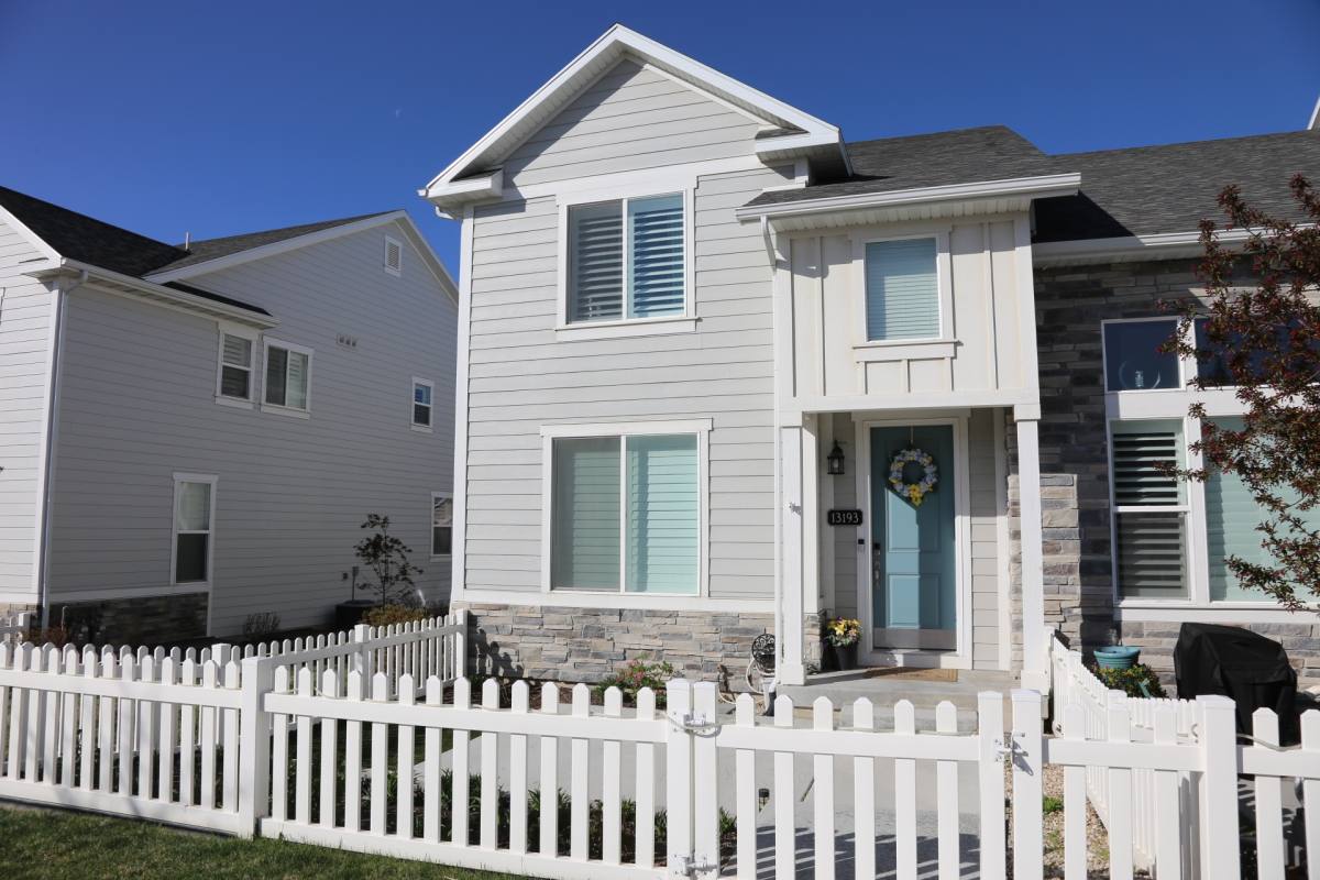 Townhouse for rent at 13193 S Newbridge Lane, Herriman, UT 84096