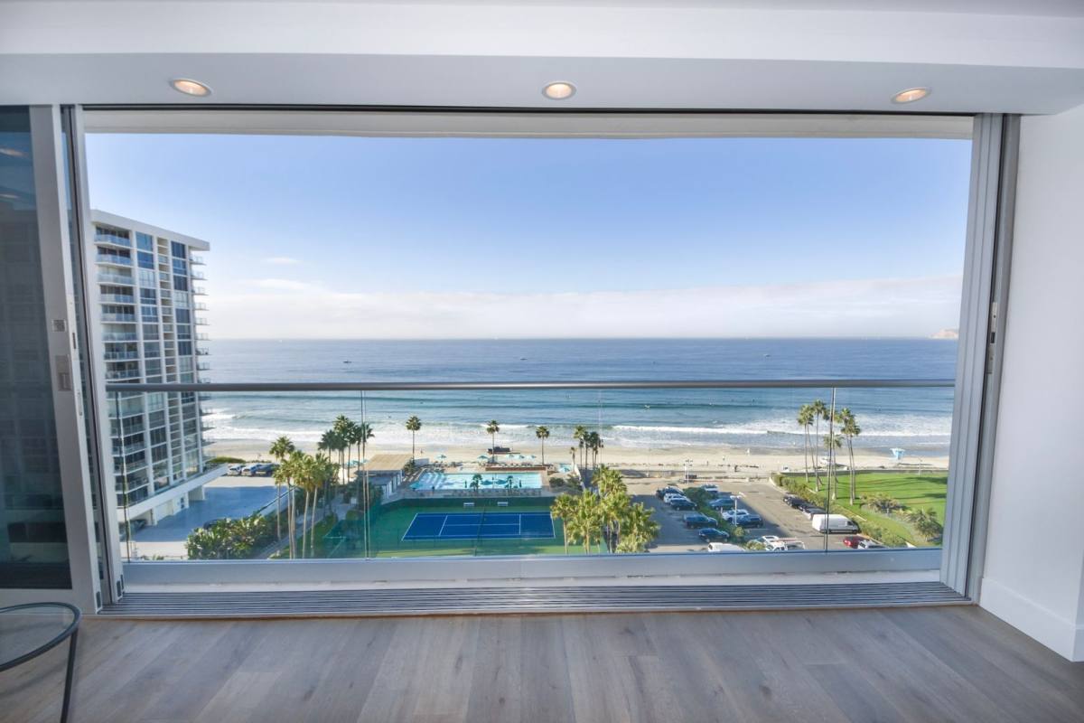 Apartment for rent at 1810 Avenida Del Mundo, Coronado, CA 92118