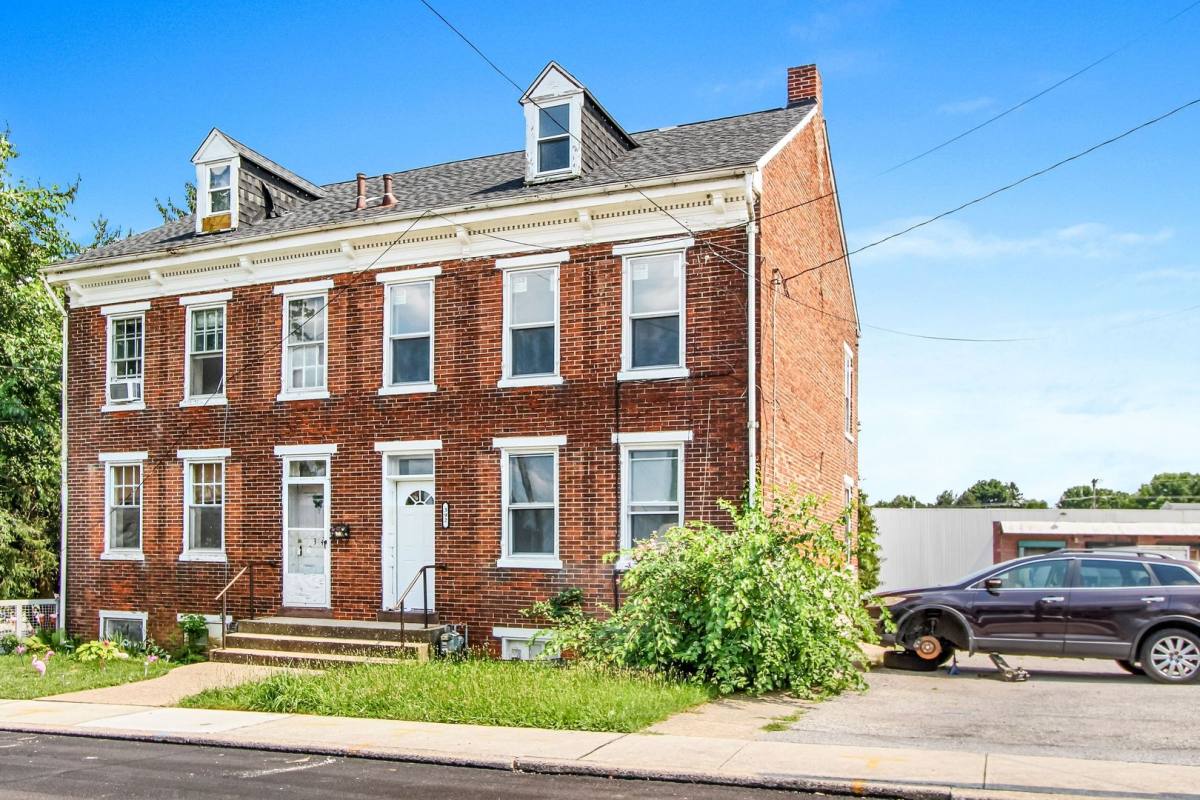 House for rent at 392 E Maple, York, PA 17403