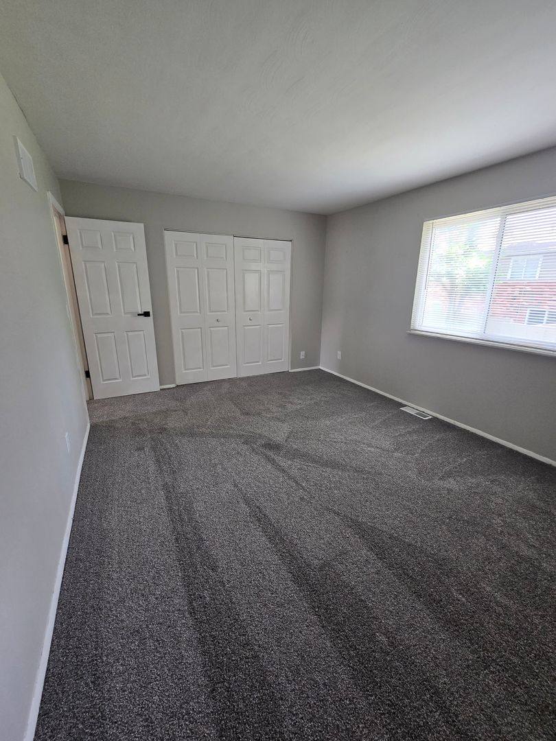 Townhouse for rent at 3226 N Talbot Ave, Erlanger, KY 41018