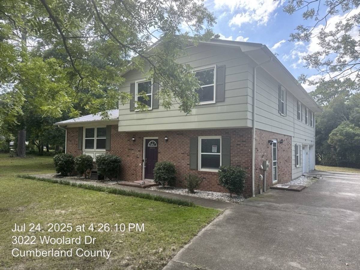 House for rent at 3022 Woolard Dr, Hope Mills, NC 28348