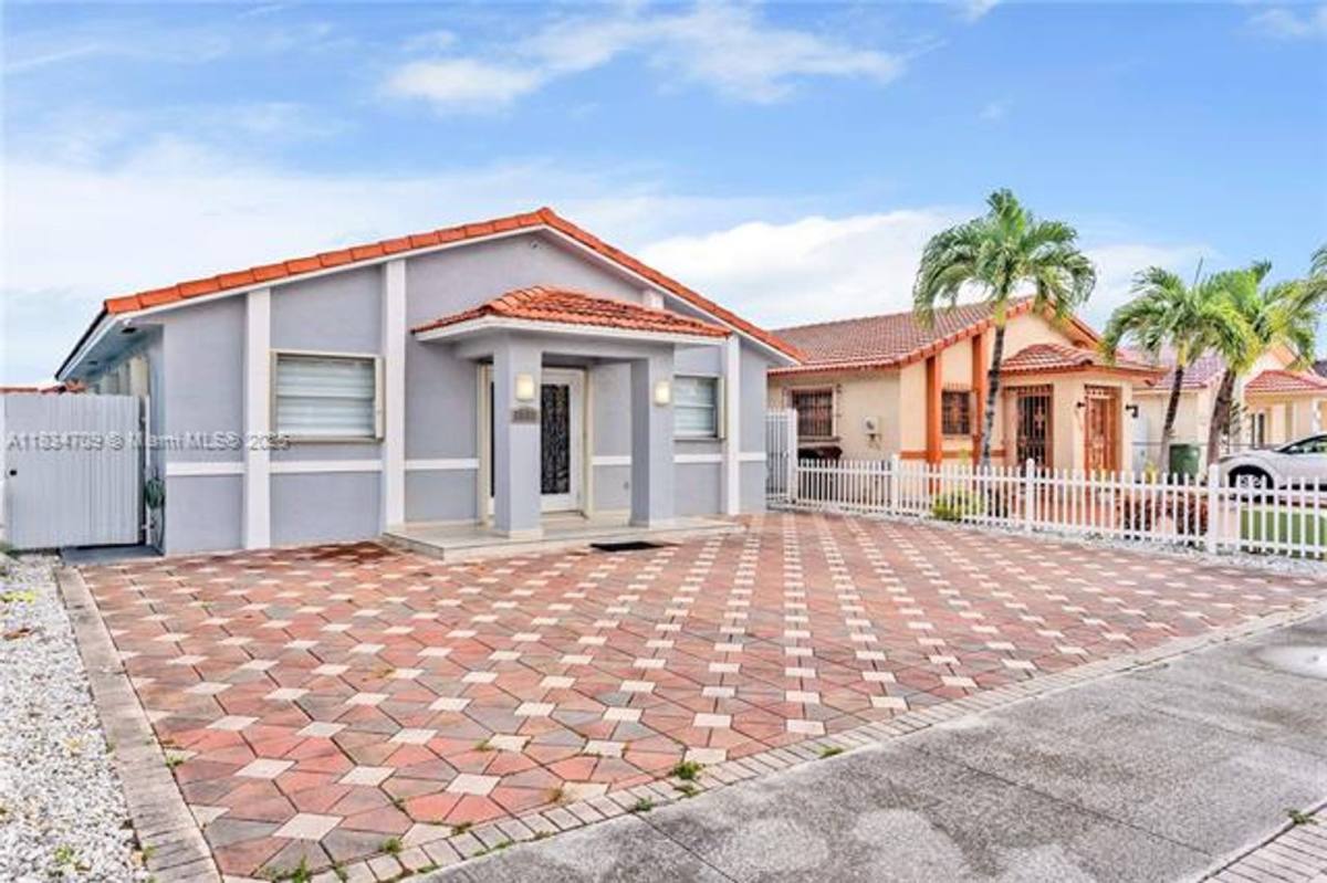 House for rent at 2485 W 71st Place, Hialeah, FL 33016