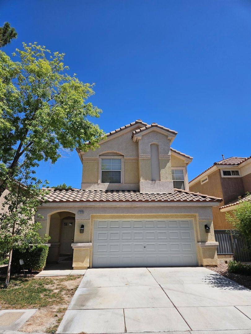 House for rent at 1320 Fox Acres Dr, Las Vegas, NV 89134