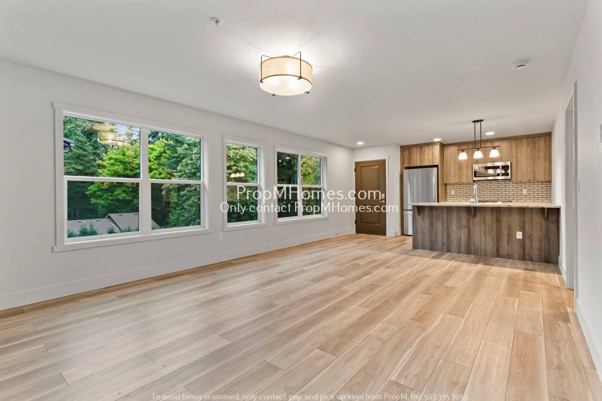 Apartment for rent at 15948 Quarry Rd, Lake Oswego, OR 97035