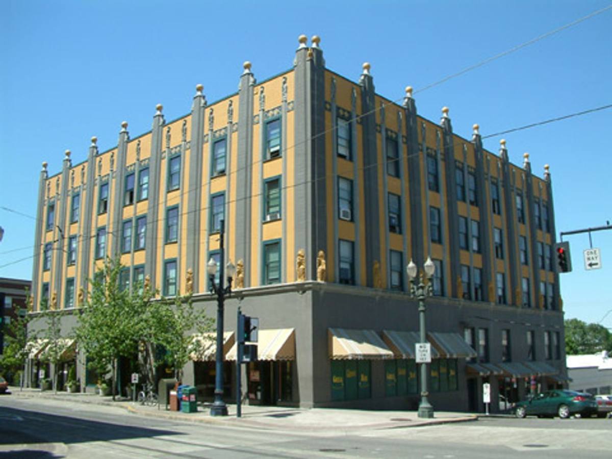 Apartment for rent at 1615 SW Morrison St, Portland, OR 97205