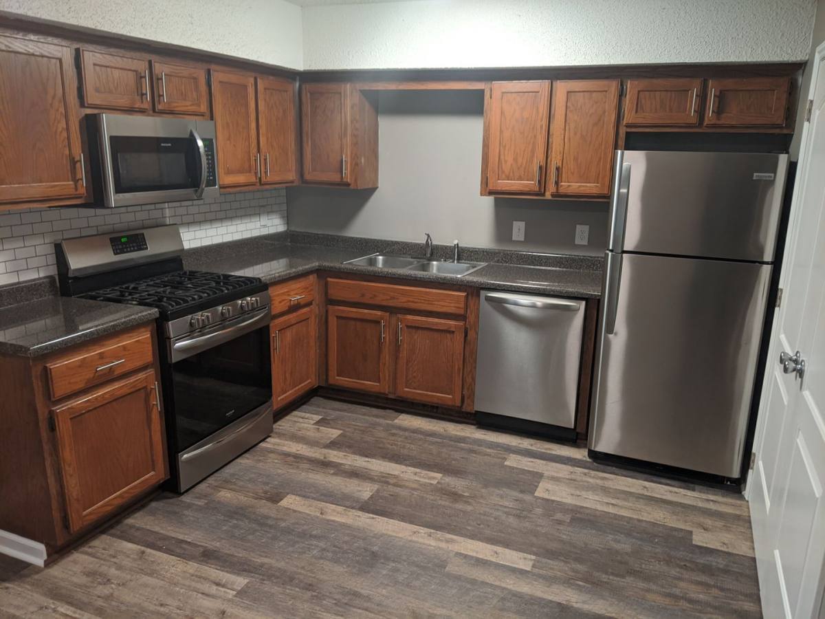 Townhouse for rent at 404 Belmont Mount Holly Rd, Belmont, NC 28012